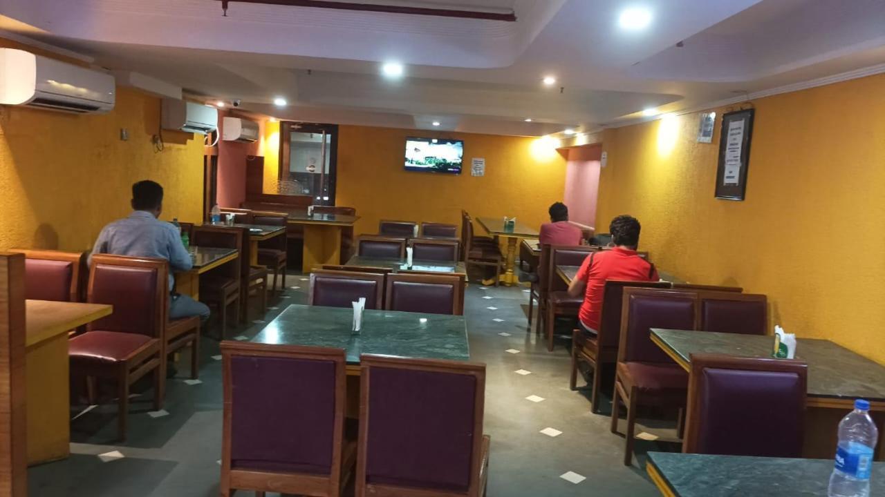 Hotel King'S Crown Kolkata Exterior photo